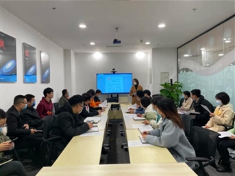 金地智慧服务成都公司各部门、各项目，组织学习党的十九届六中全会精神