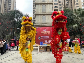 守万家灯火，候春暖花开