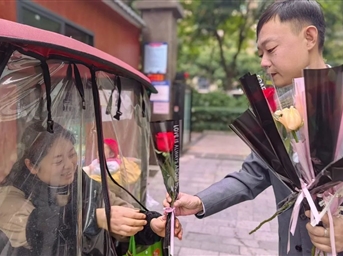 服务 |【女神节】双向奔赴暖人心 温暖瞬间意美好