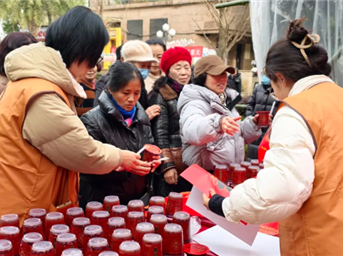 粥暖腊八 福启新岁